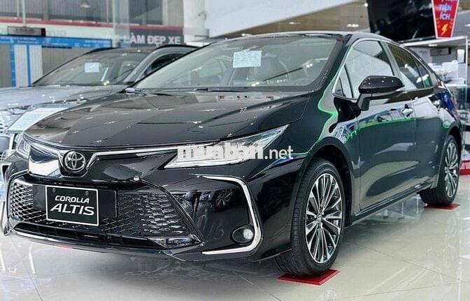 Corolla Altis 1.8V- Giảm 25 triệu & Tặng Phụ Kiện