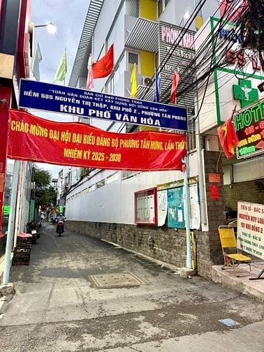 Chính chủ bán nhà hẻm 585/..Đường Nguyễn Thị Thập Q7 (ngay siêu thị)
