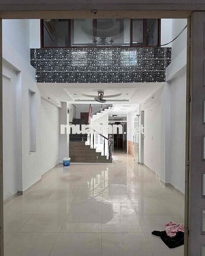 Cho thuê nhà MT Ba Vì, khu CX Bắc Hải Q10, 4x25m, trệt lửng 3 lầu