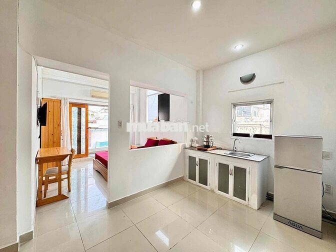 Nguyên Căn Tách Bếp Full Nội Thất 35M2 Huỳnh Văn Bánh Quận 3