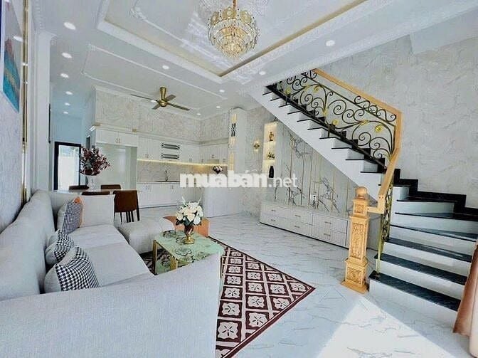CHỈ 5.7TỶ CÓ NHÀ HẺM XE HƠI- 2TẦNG MỚI NGAY TT TÂN PHÚ