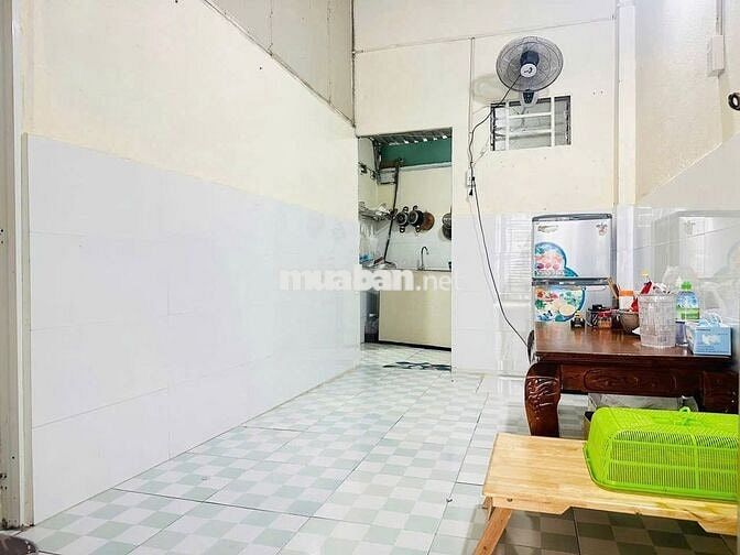 Mua ngay căn nhà cấp 4 sổ sẵn cầm tay ở TT Hóc Môn, Hóc Môn, 800Triệu
