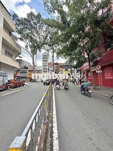 Bán Nhà Trần Quang Khải - 3 Lầu cách hxd 50m