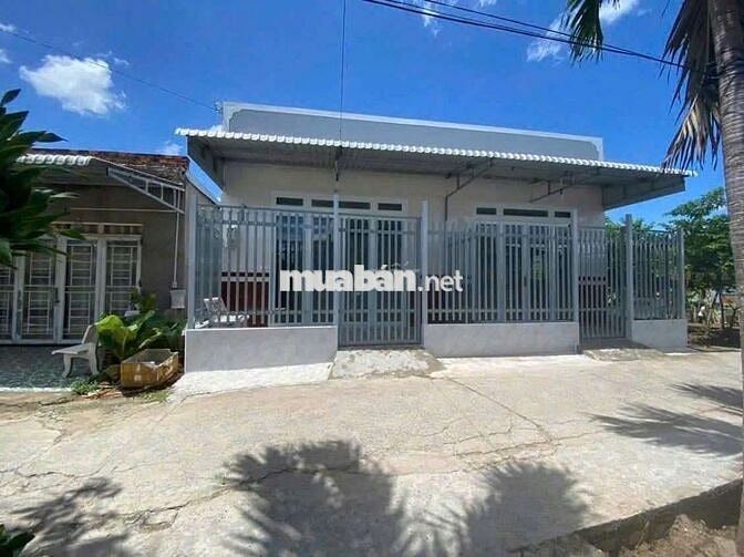 Nhà mới 4,5x16 có máy lạnh Gần Đh Tây Đô