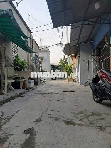 Cần bán nhà cấp 4  PTTN .Q12 .DT 4x10 .gác lửng  2PN 1WS.hėm 4m