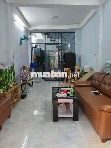 Cho thuê nhà Trệt 3 Lầu 6 Phòng Ngủ , Quận 3