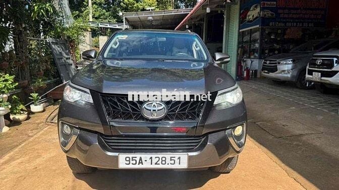 Toyota Fortuner 2016 2.4AT 4x2