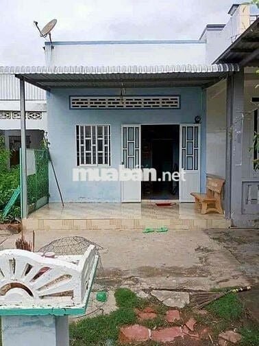 CHÚ 10 CẦN TIỀN BÁN CĂN NHÀ NÁT, HÓC MÔN 255TR