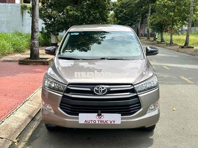 Toyota Innova 2019 2.0E - 100000 km