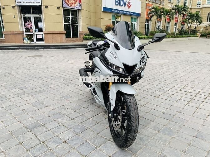 YAMAHA R15 V3 MÀU TRẮNG CHÍNH CHỦ NGUYÊN ZIN.