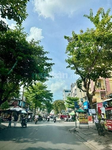 Bán biệt thự 39.7 tỷ - mặt tiền đường số 59 - Phường Thảo Điền Quận 2