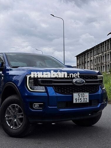 Ford Ranger 2023 XLS 2.0 4x2 AT - Xe Lướt giá Tốt