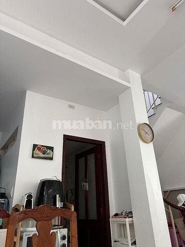 Cần 1 nữ giúp việc làm việc tại quận 2