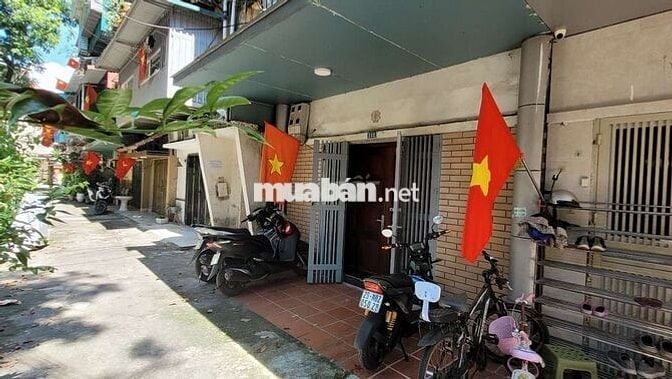 Cho thuê căn hộ tập thể tầng 1