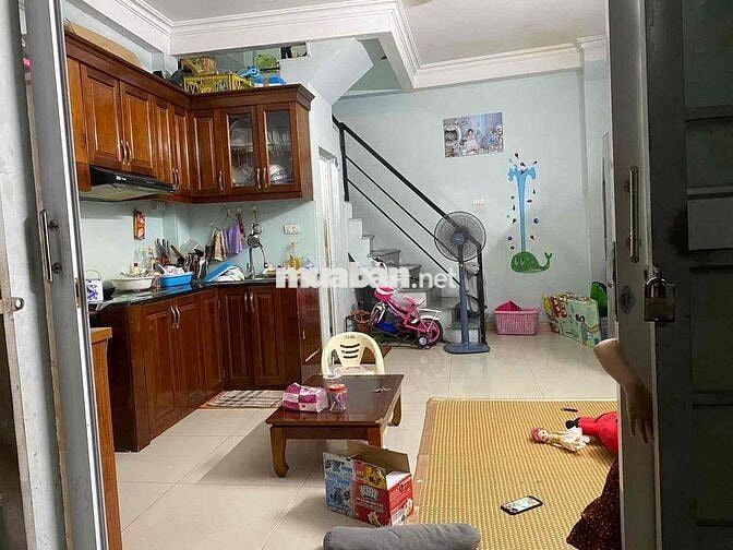 Cho thuê nhà riêng biệt đường Cổ Nhuế