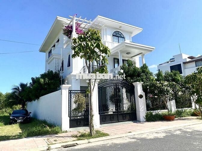 CHO THUÊ VILLA SÂN VƯỜN SÔNG TẮC 5 PHÒNG NGỦ GIÁ 50 TRIỆU