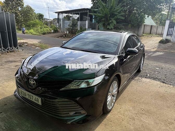 Toyota Camry 2020 2.5Q nhập khẩu nguyên chiếc