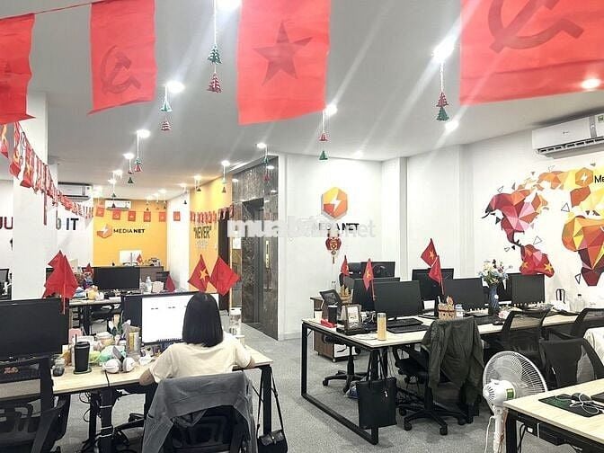 Cho thuê văn phòng 2 tầng Địa chỉ: Kinh Dương Vương