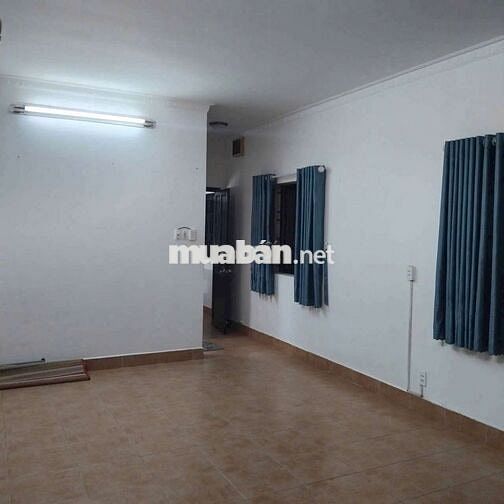 CHO THUÊ PHÒNG TRỌ ĐẸP - RỘNG- BAN CÔNG- WC RIÊNG