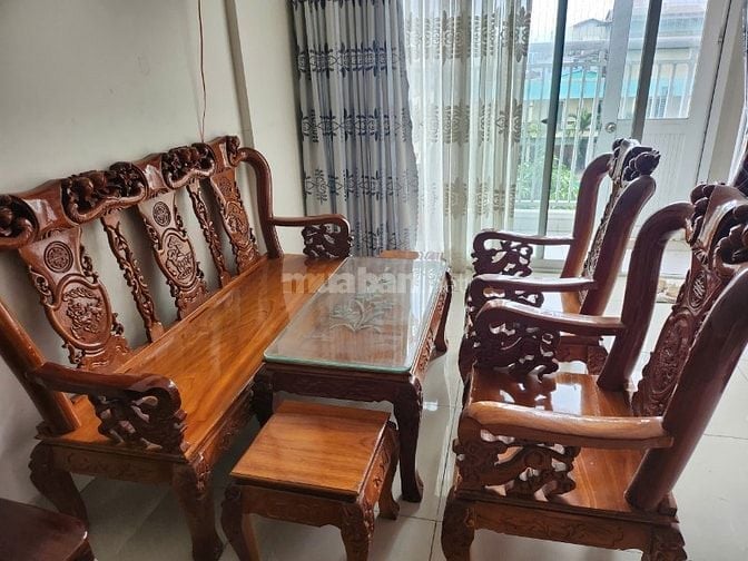 Cần bán bộ sofa gỗ đỏ 6 món còn mới
