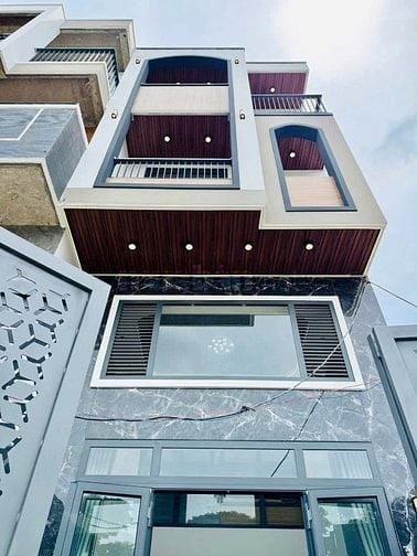 Nhà Hoàng Việt 49,3m²/2.890 tỷ–1Trệt 1Lửng 2Lầu–Hẻm Xe Hơi–Pháp Lý SHR