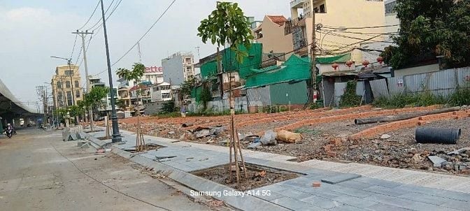 Đất 2 mặt tiền Trần Văn Hoàng nối dài, Tân Bình, đường vào nhà Ga T3