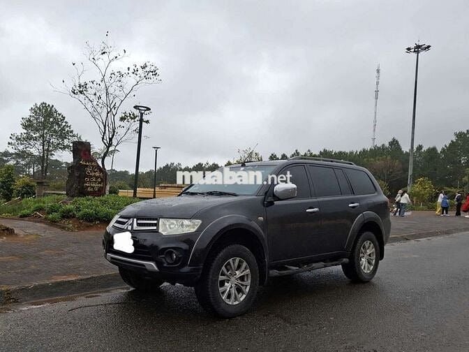 Mitsubishi Pajero Sport 2017 số sàn máy dầu