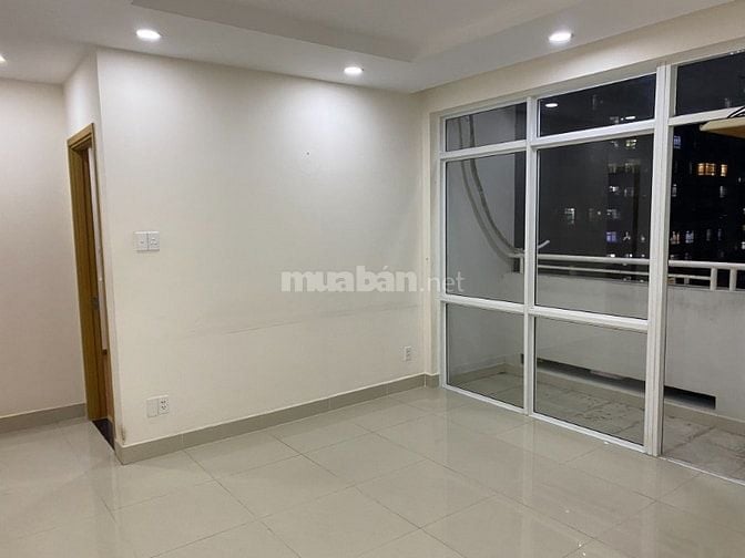 Cho thuê Him Lam Chợ Lớn, nhà trống 10tr, có rèm. LH 0903 675 770