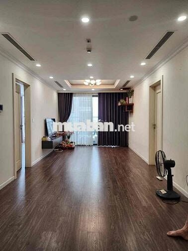 Căn góc 90 m2 cực mát chung cư qđ phố Hoàng văn Thái sổ đỏ 3ngủ 2vs