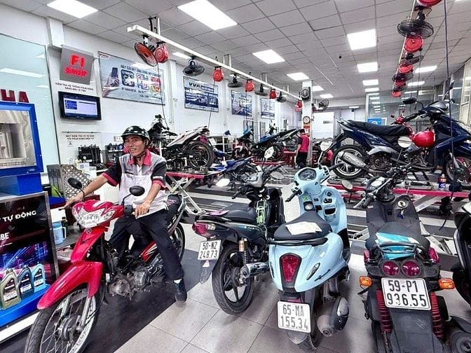 TUYỂN THỢ SỮA XE MÁY LƯƠNG CAO