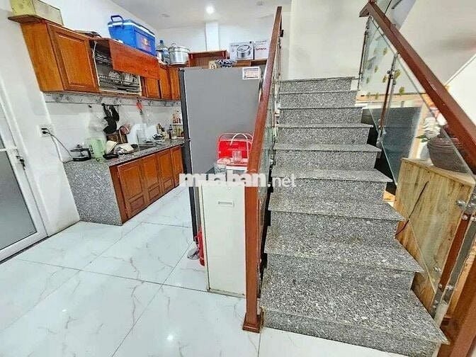 Nhà đẹp kiên cố 3 tầng 5pn Trương Định thông NQ