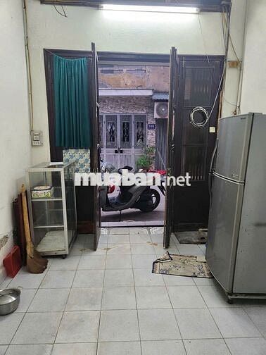 cho thuê 2 tầng nhà ở Đặng Tiến Đông