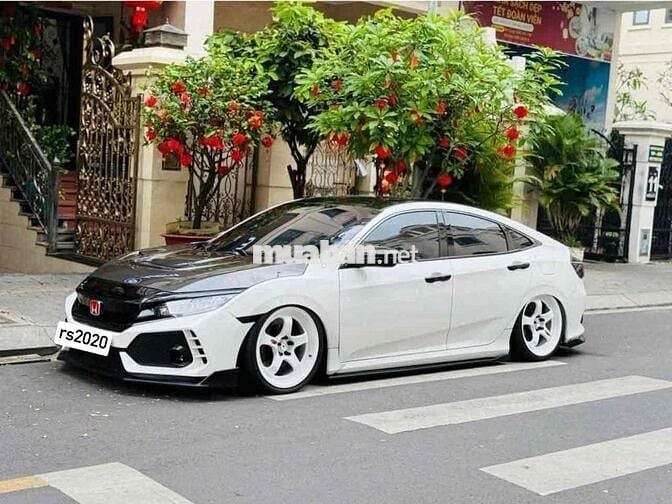 Honda Civic 2020 1.5RS - 45000 km
