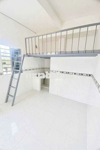 PHÒNG TRỌ BÌNH CHIỂU - MÁY LẠNH - BAN CÔNG - GIỜ GIẤC TỰ DO - VÂN TAY.