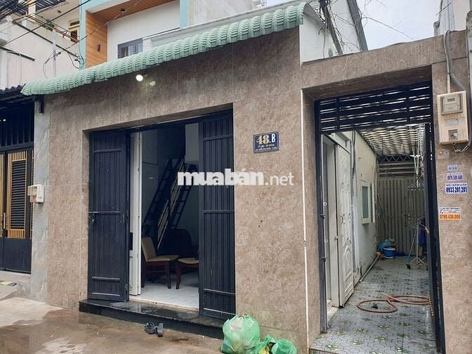 Bán gấp nhà DT 6x20, có 3 phòng trọ, gần ngã 4 Nước Đá, giáp ranh Q12