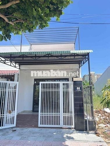 BÁN NHÀ 2 TẦNG KHU ĐẤT BIỂN 3 PHÒNG NGỦ .NỘI THẤT ĐẦY ĐỦ