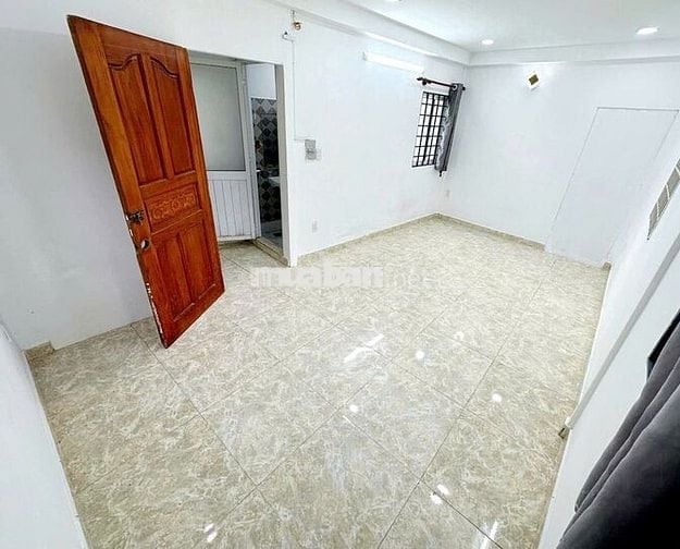 Nhà mới (2PN, 3WC) hẻm 128/6A Sư Vạn Hạnh P2 Q10