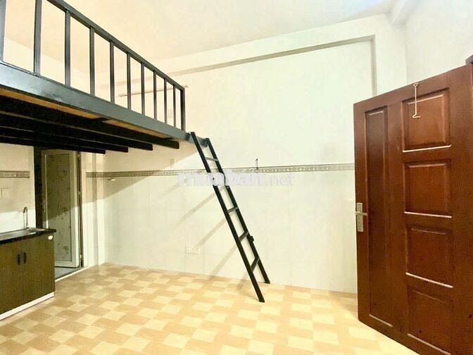 PHÒNG TIỆN NGHI TRUNG TÂM Q10 – 4TR7/THÁNG