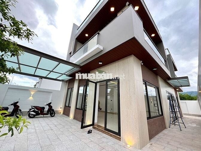 CHO THUÊ NHÀ KINH DOANH MỚI XÂY VIEW ĐẸP VEN SÔNG KHU MỸ GIA