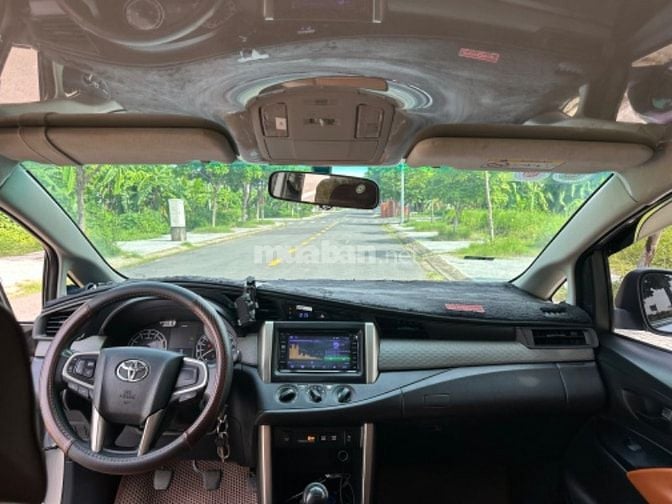 Cần bán xe INNOVA 2.0E SX 2018 xe gia đình sử dụng 