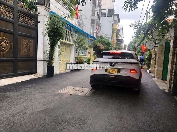 Hẻm VIP 7m. Lê V Sỹ Q3. DT: 4,8x23m. CN: 110. KC 3 tầng. Giá 14,8 tỷ