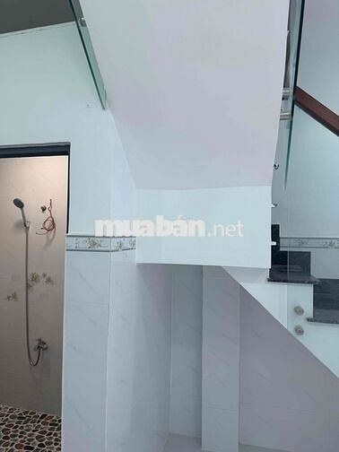 nhà ngay trung tâm Thủ Đức , phường Linh Chiểu , đường trước nhà 2.5m,