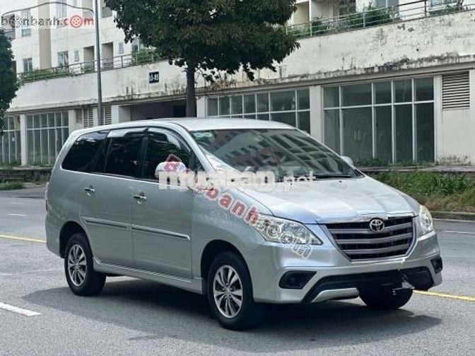 Toyota Innova 2.0E 2016