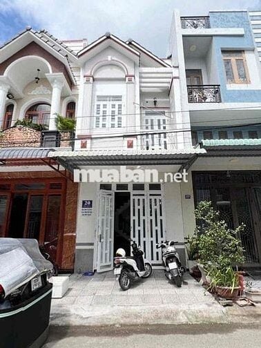 Nhà lầu 4 phòng 3 máy lạnh KDC ĐH Y Dược