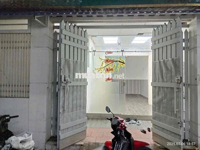 Nhà cho thuê 3pn 3wc đường Bàn Cờ, p3, Quận 3 1tr3lầu