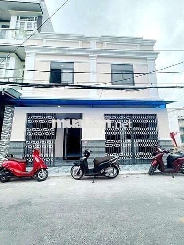 Nhà mới 2 phòng 3 máy lạnh hẻm CMT8