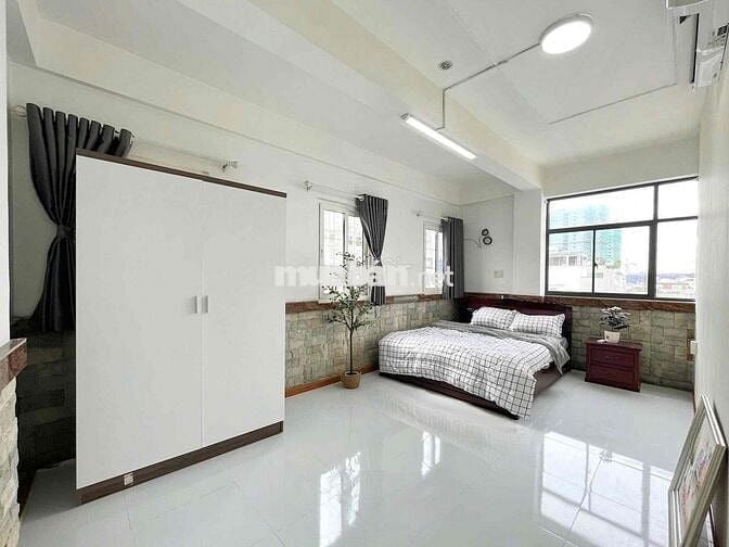 QUẬN 10- 2 PHÒNG NGỦ SIÊU THOÁNG- GẦN BÁCH KHOA, CẦU NTP
