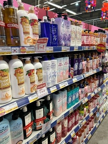 TUYỂN NHÂN VIÊN TRỰC QUẦY BÁN HÀNG, HÔNG CẦN KINH NGHIỆM