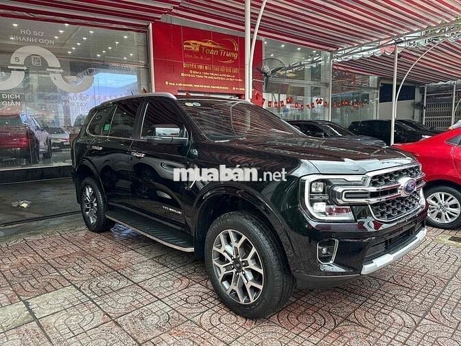 Ford Everest 2022 Titanium 2.0L 4x4 AT - 20000 km