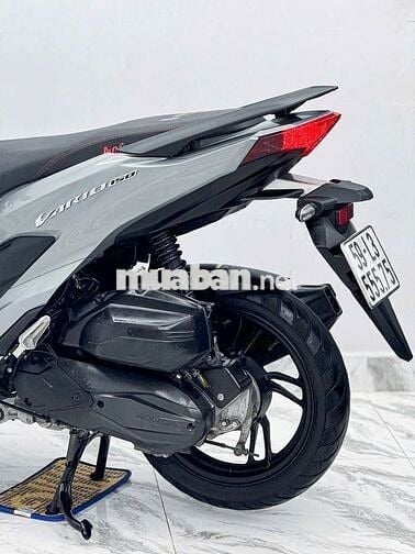 Cần bán vario 150 Q8